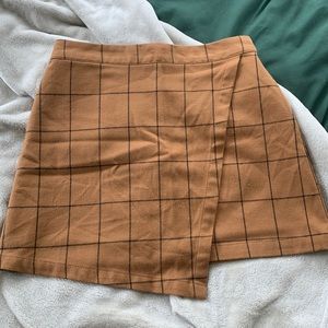 Tan/brown skirt